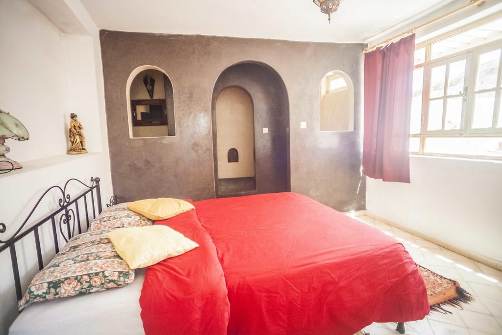 Dar Karam Hotel Есувейра Стая снимка